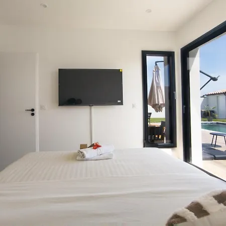 La Perle Bleue - La Rochelle Ile De Re - Piscine Chauffee Villa