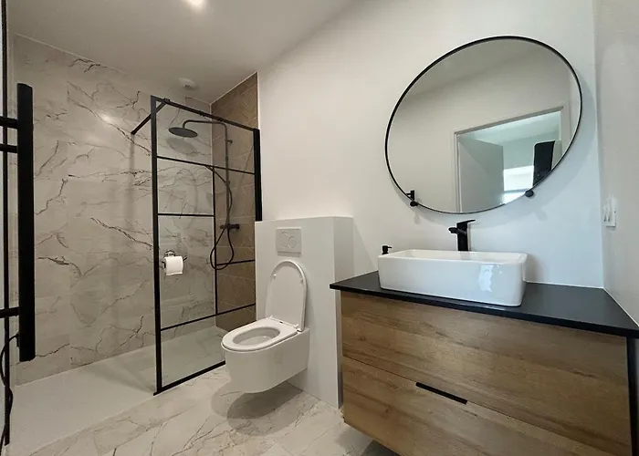 La Perle Bleue - La Rochelle Ile De Re - Piscine Chauffee Villa