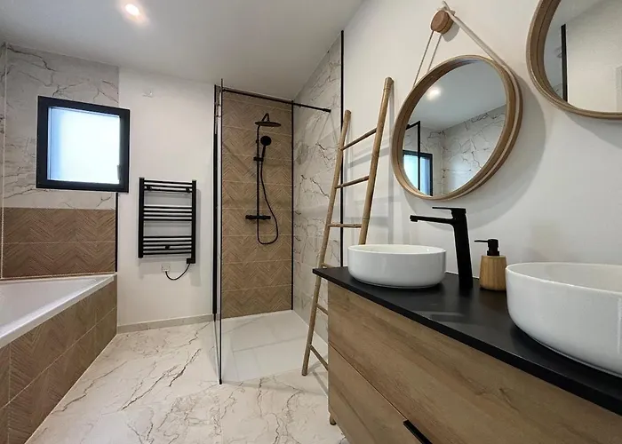 La Perle Bleue - La Rochelle Ile De Re - Piscine Chauffee Villa