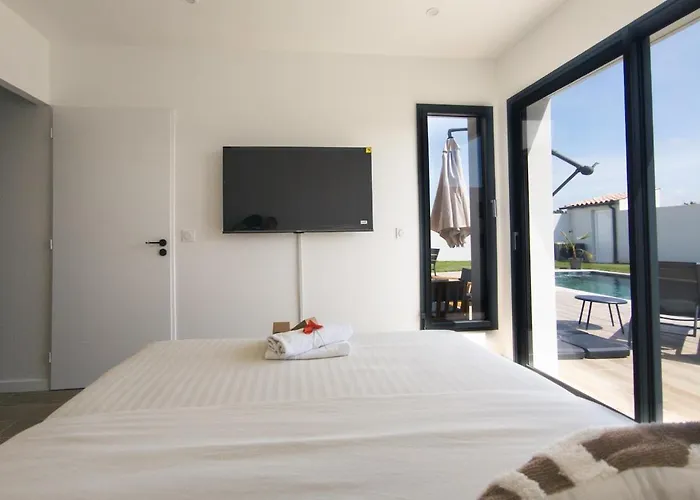 La Perle Bleue - La Rochelle Ile De Re - Piscine Chauffee Villa